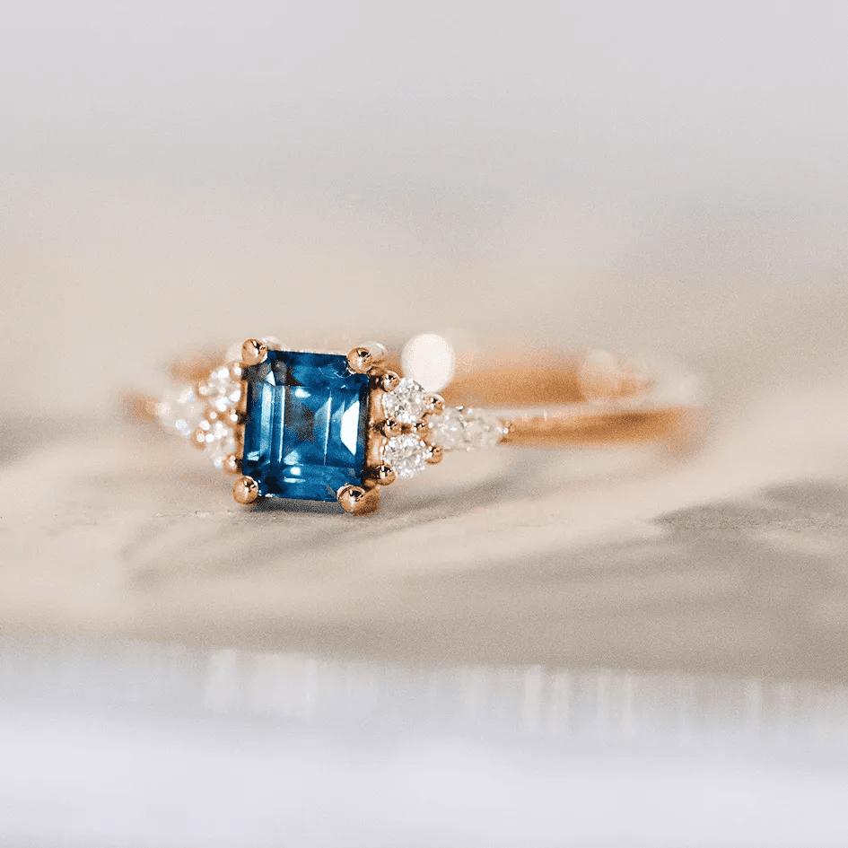 Blue Sapphire — Tiara Setting